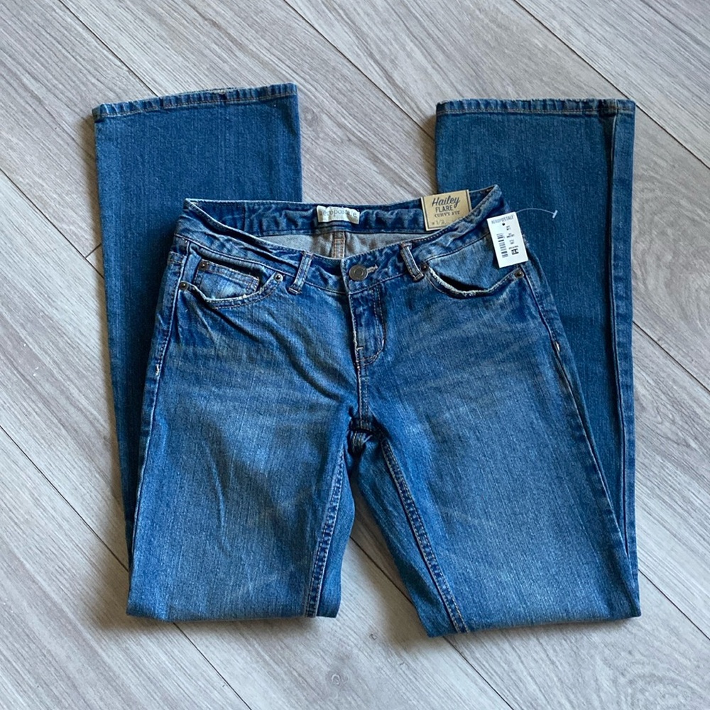 NWT Aeropostale Hailey Flare Curvy Fit Jeans Size 1/2 R
